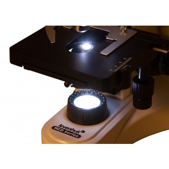 Trinokulární mikroskop Levenhuk MED 10T